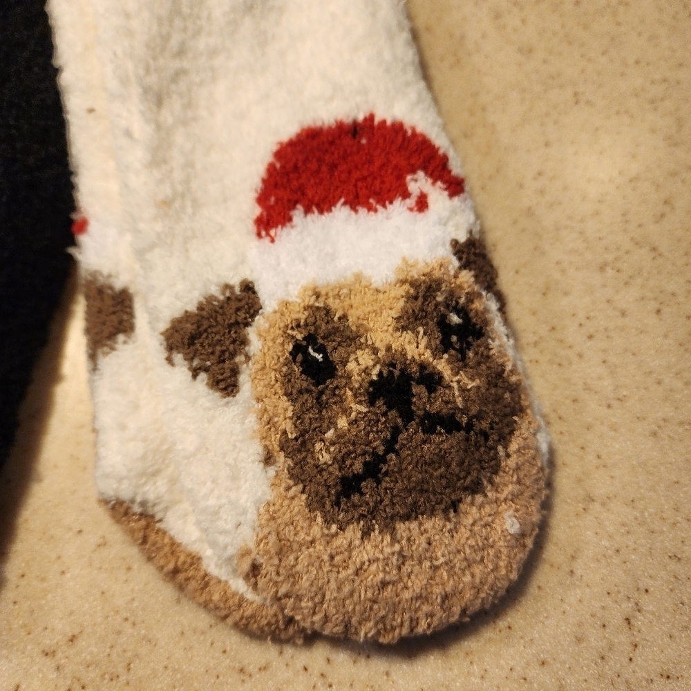 J1 - NWT Old Navy Christmas Cozy Socks 3-Pack - Picture 3 of 5